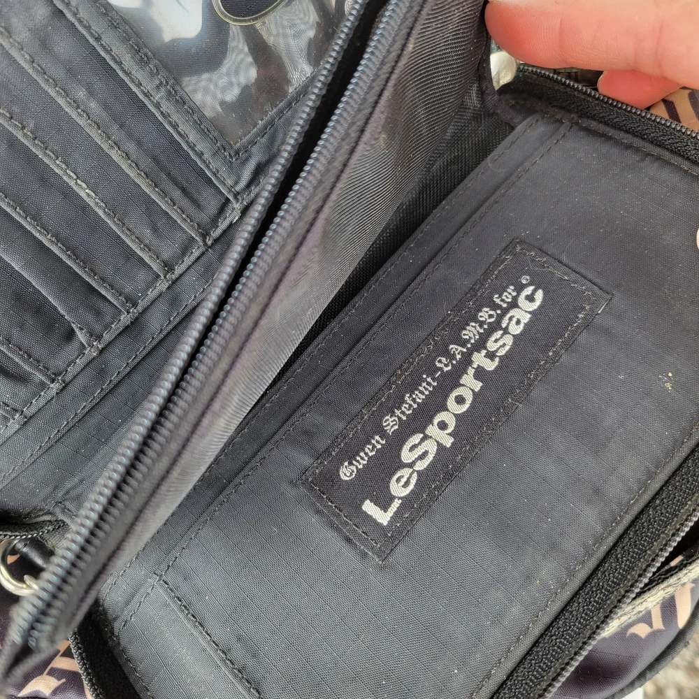 Lesportsac Black and Cream 'Baby Lamb' Script Shoulder Bag - Picture 5 of 6